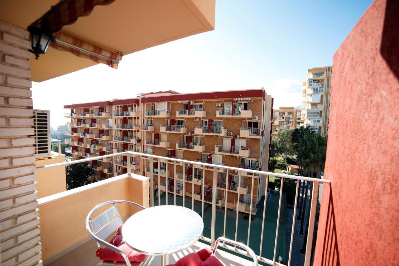Apartamentos Dc II Benalmádena Exteriör bild